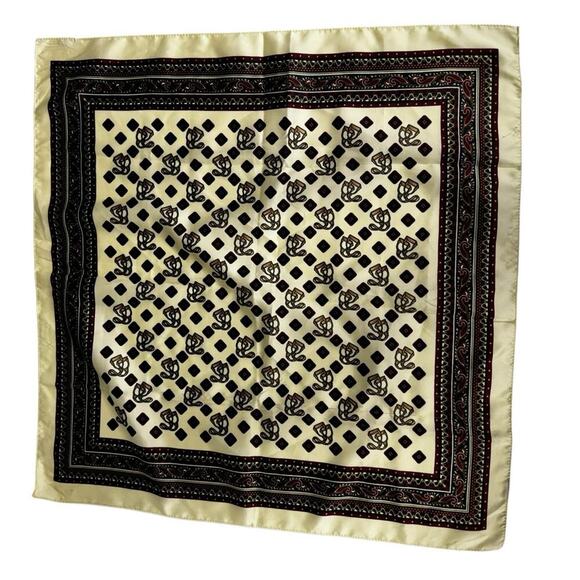 Lasies Equestrain Scarf with Stirrups and Leathers 22x22 - Picture 2 of 8